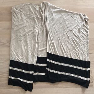 Light poncho sweater